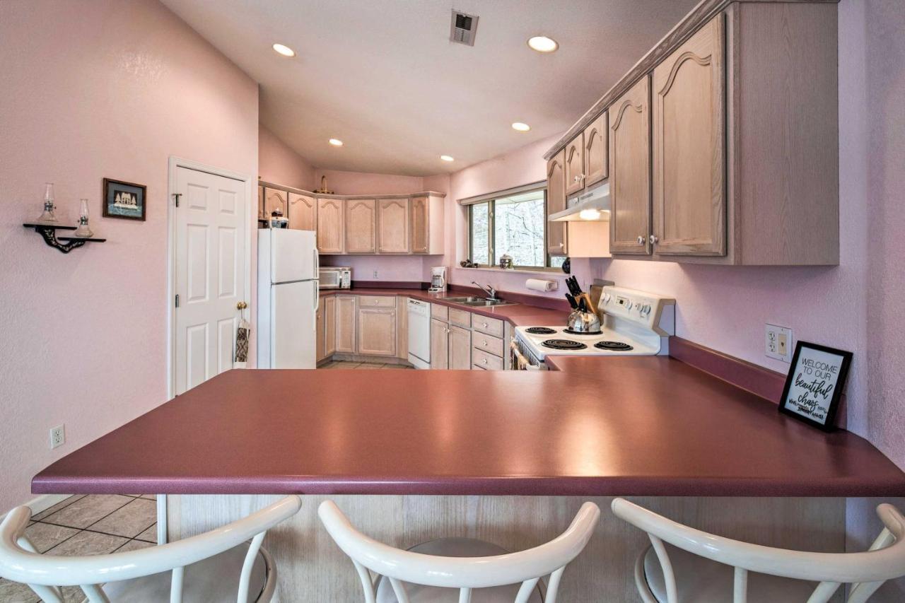 Charming Burnsville Apt With Mountain Views And Deck! ภายนอก รูปภาพ