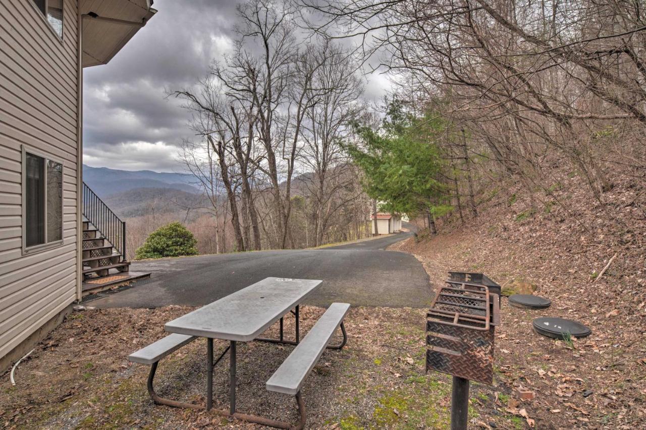 Charming Burnsville Apt With Mountain Views And Deck! ภายนอก รูปภาพ