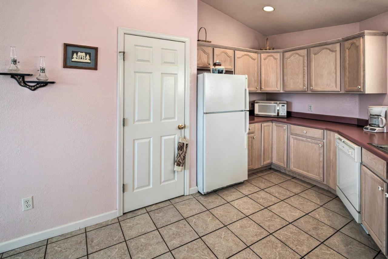 Charming Burnsville Apt With Mountain Views And Deck! ภายนอก รูปภาพ